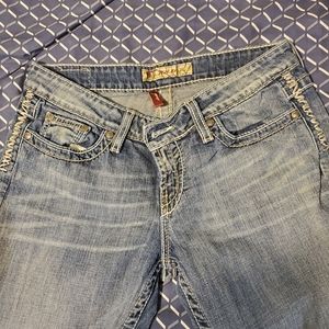 Buckle jeans